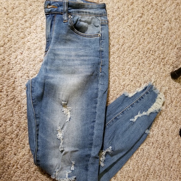 Jean's - Picture 3 of 4